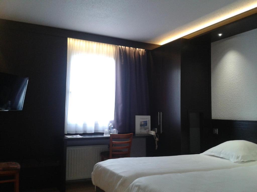 Cottage Logis Hotel - Restaurant Dudelange Eksteriør bilde
