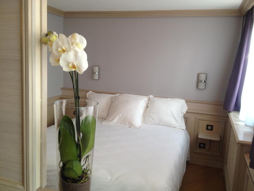 Cottage Logis Hotel - Restaurant Dudelange Rom bilde